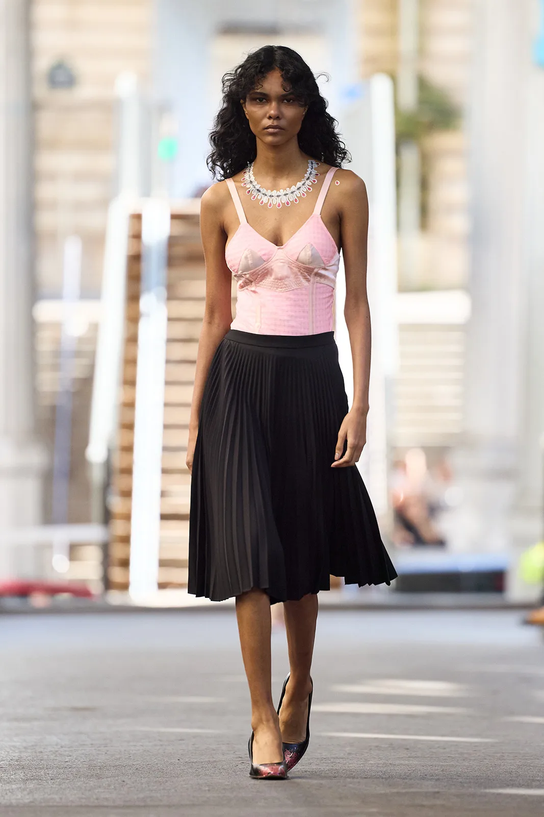 Julie-Kegels_ss26_runway_press_look06