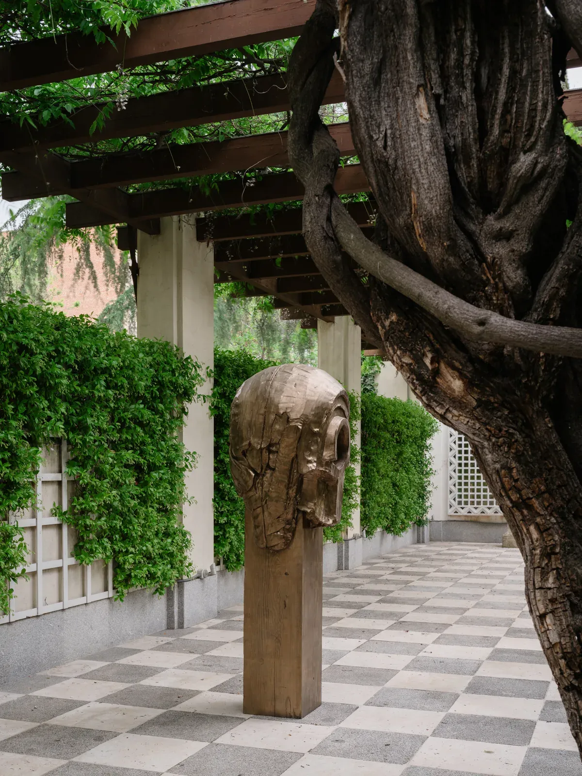 metal-thomas-houseago-expo-07