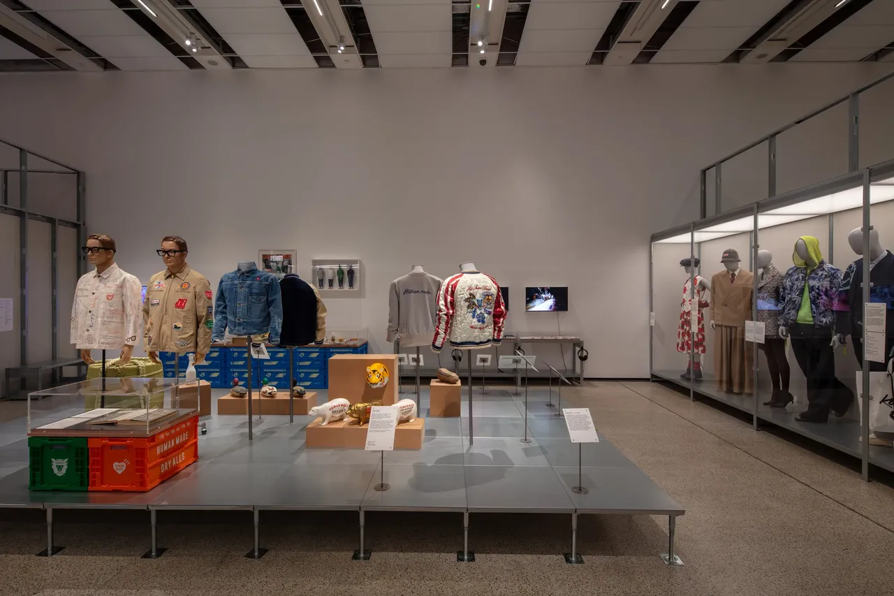 metal-fashion-exhibitions-06