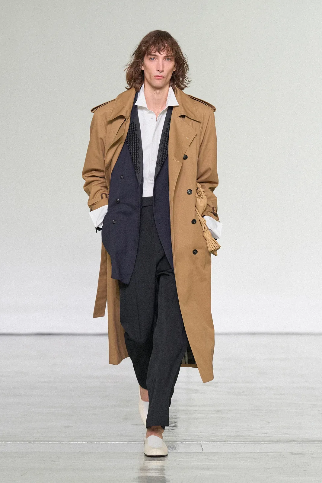 metal-bottega-veneta-ss-2027-32.webp