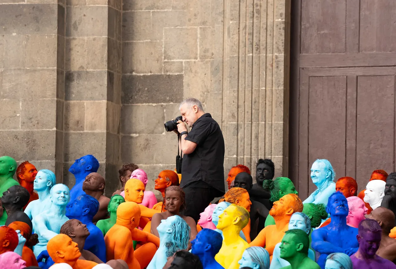 metal-spencer-tunick-edit-03