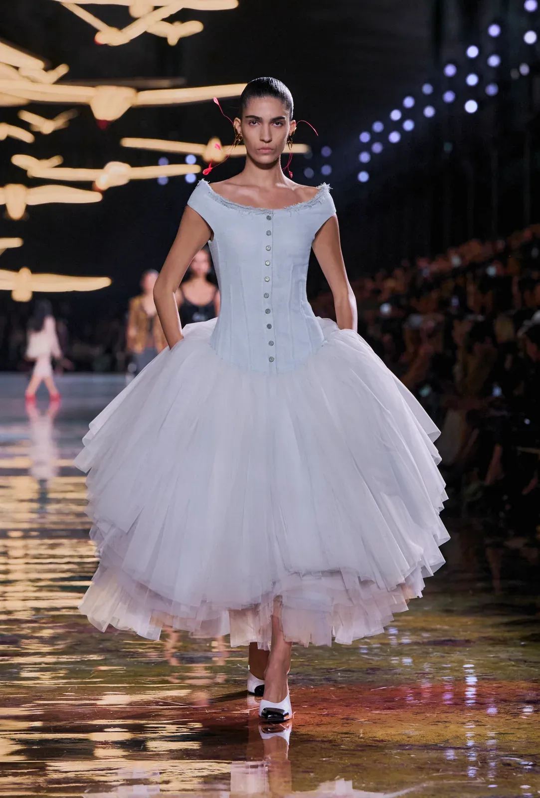 metal-chanel-ss27-10