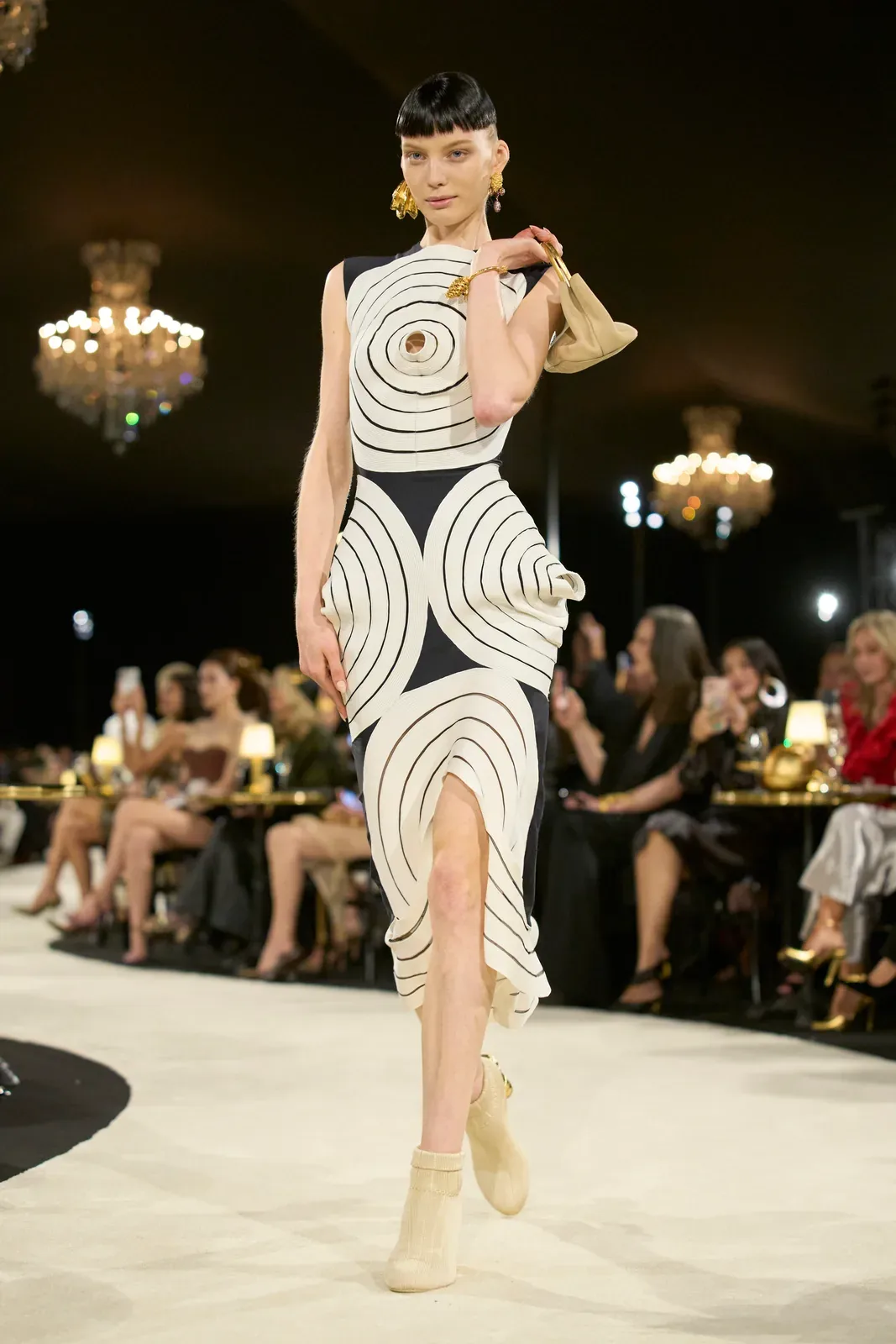 metal-schiaparelli-ss27-15