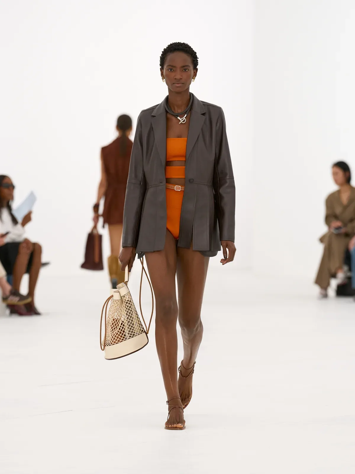metal-hermes-ss27-33