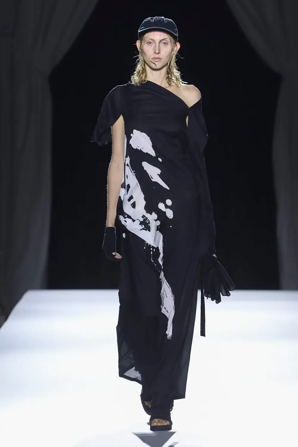 metal-yohji-yamamoto-06