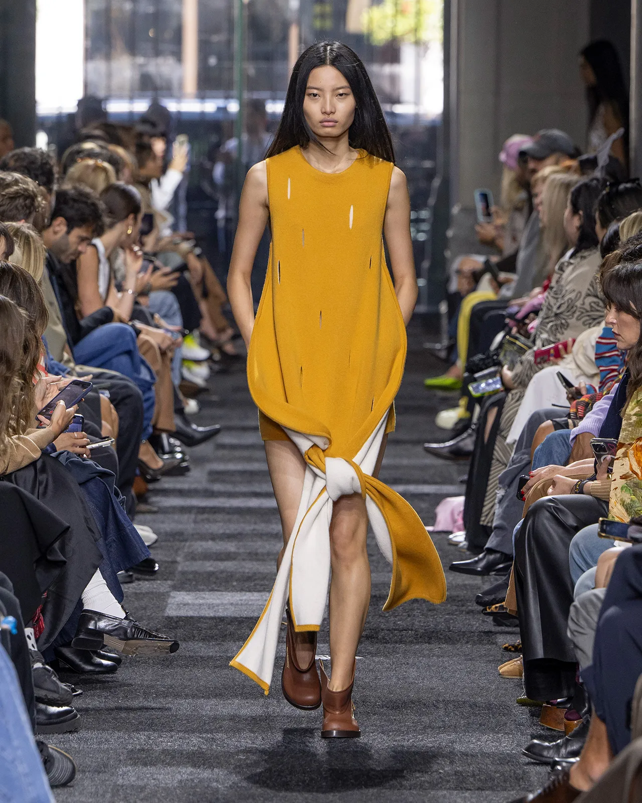 London Fashion Week SS 2025