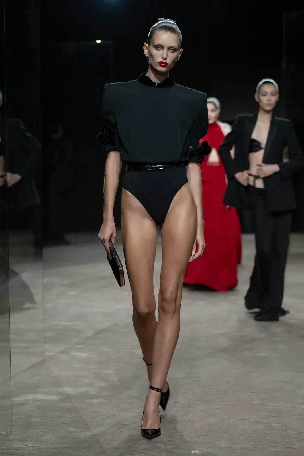 metal-tom-ford-ss27-38