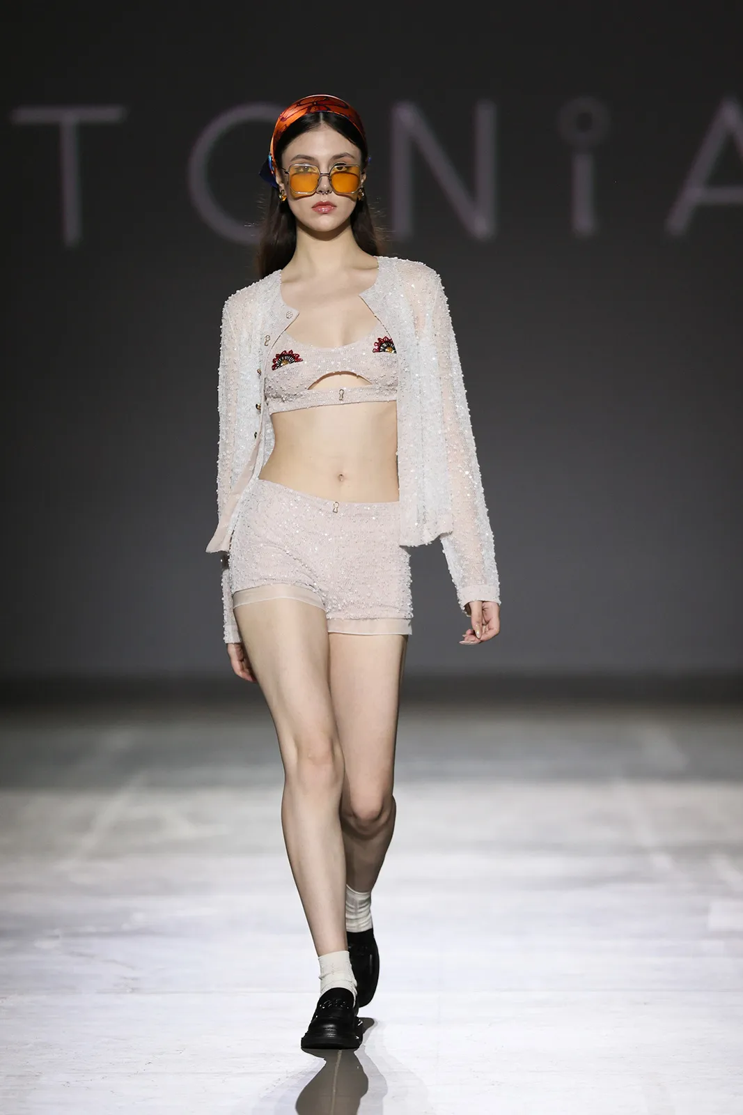 UFW_SS_25_TONiA-UPSLOWUSE-catwalk_Credit_Andriy-Sokolov-(12)