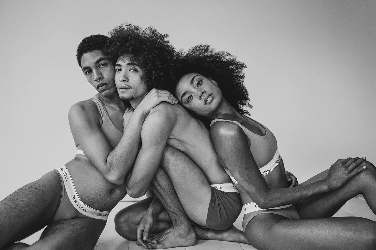 S22 Pride Pr 3x2 Nologo 9