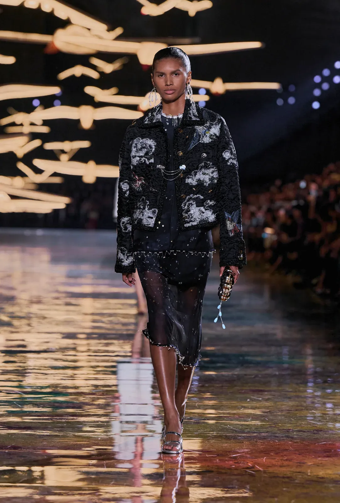 metal-chanel-ss27-54