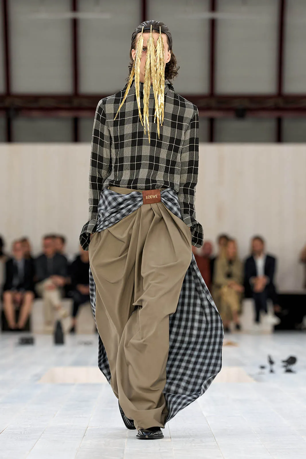 Loewe_Spring_Summer_2025_16