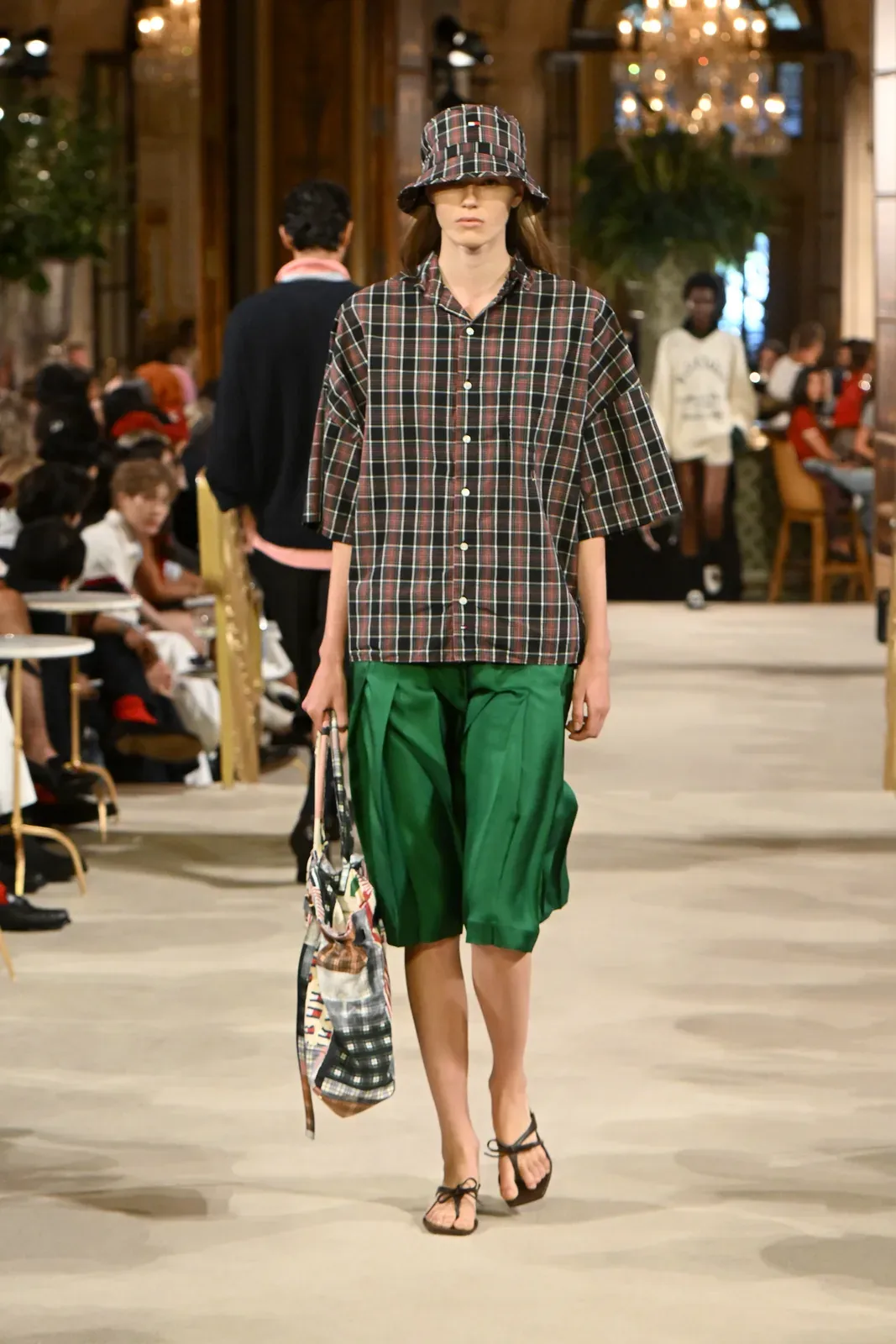 metal-tommy-hilfiger-spring-2027-56
