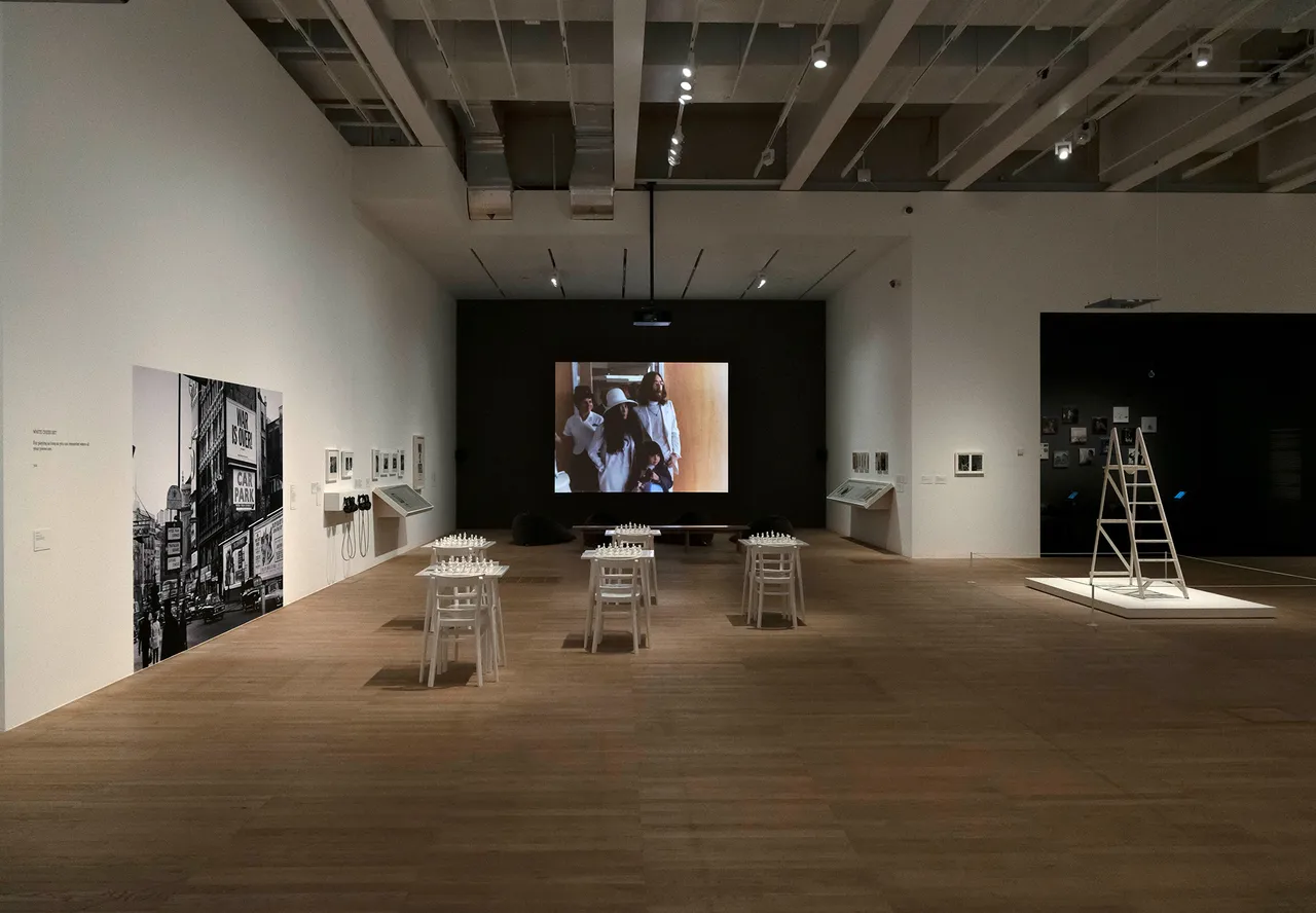 Yoko_Ono_exhibit_4