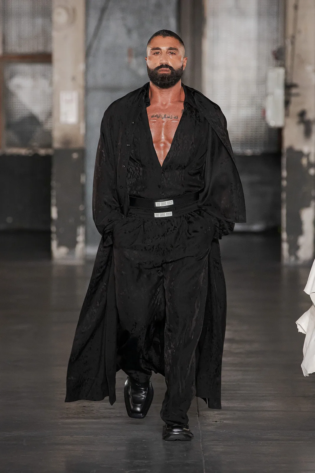 Louis Gabriel Nouchi Metalmagazine 29.jpg