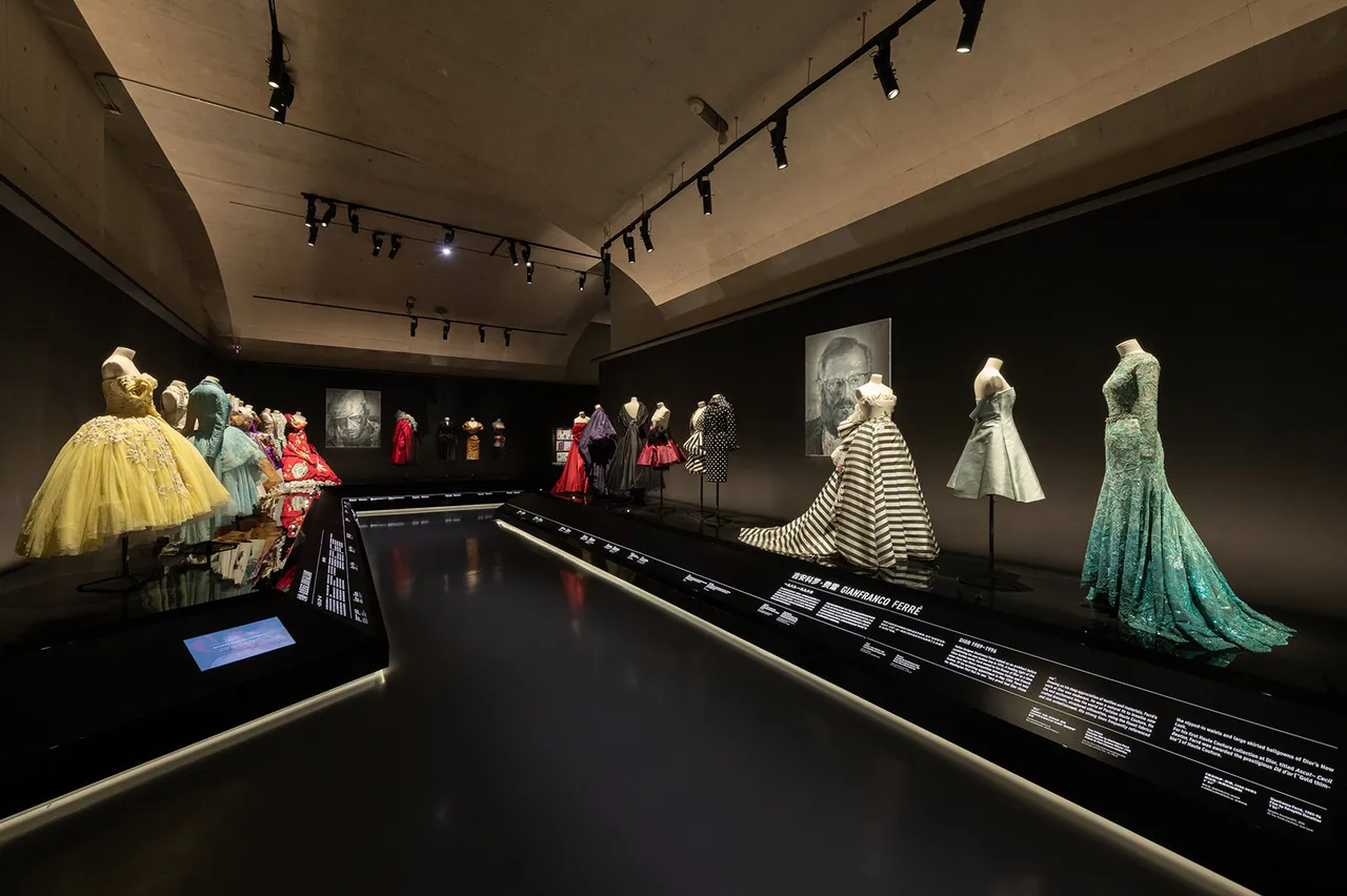 Dior Designers of Dreams Exhibition 2021 Metalmagazine 1