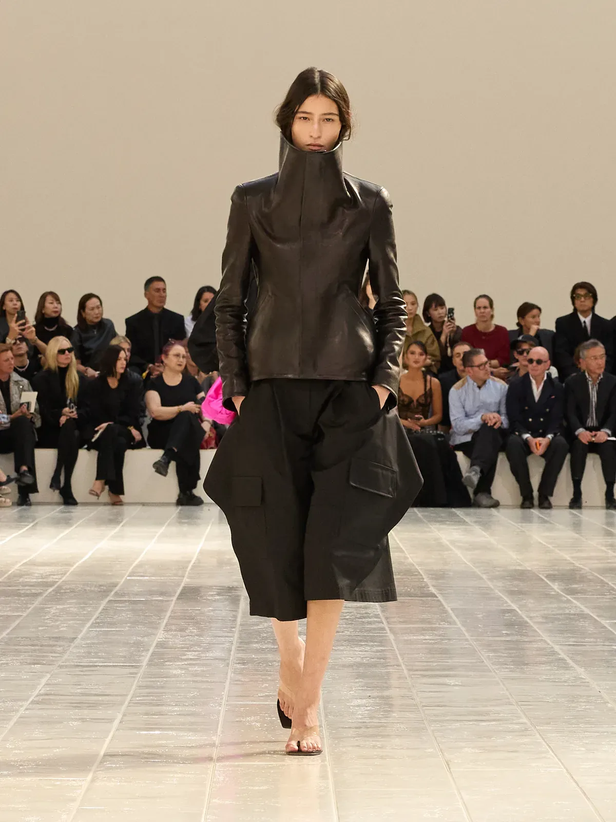 metal-balenciaga-ss27-16