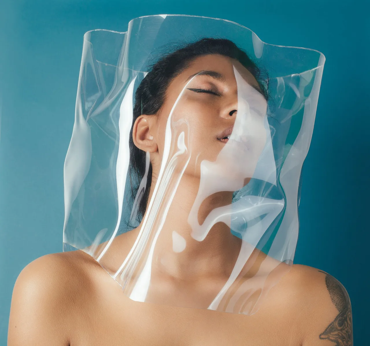 Nicole Vindel Metalmagazine 11