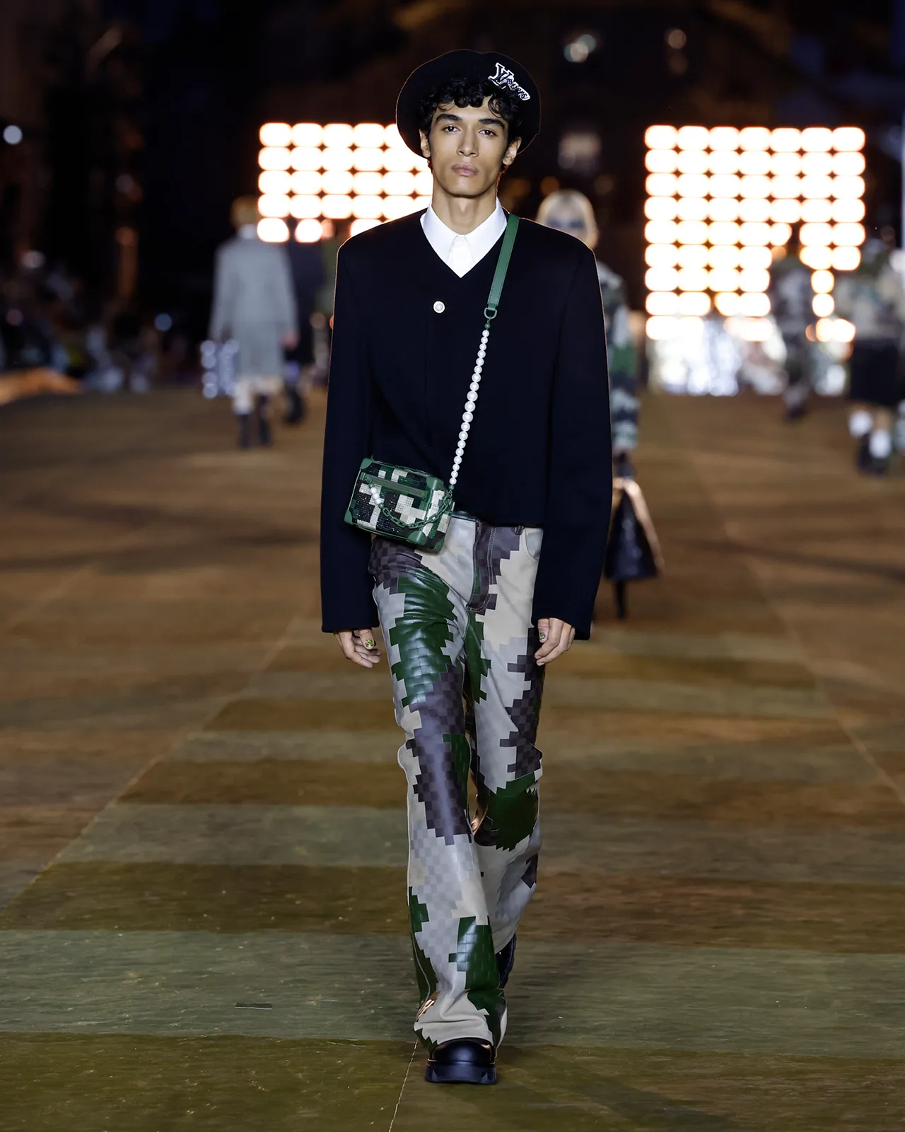 Louis Vuitton Mens Spring Summer 2024 Look 10