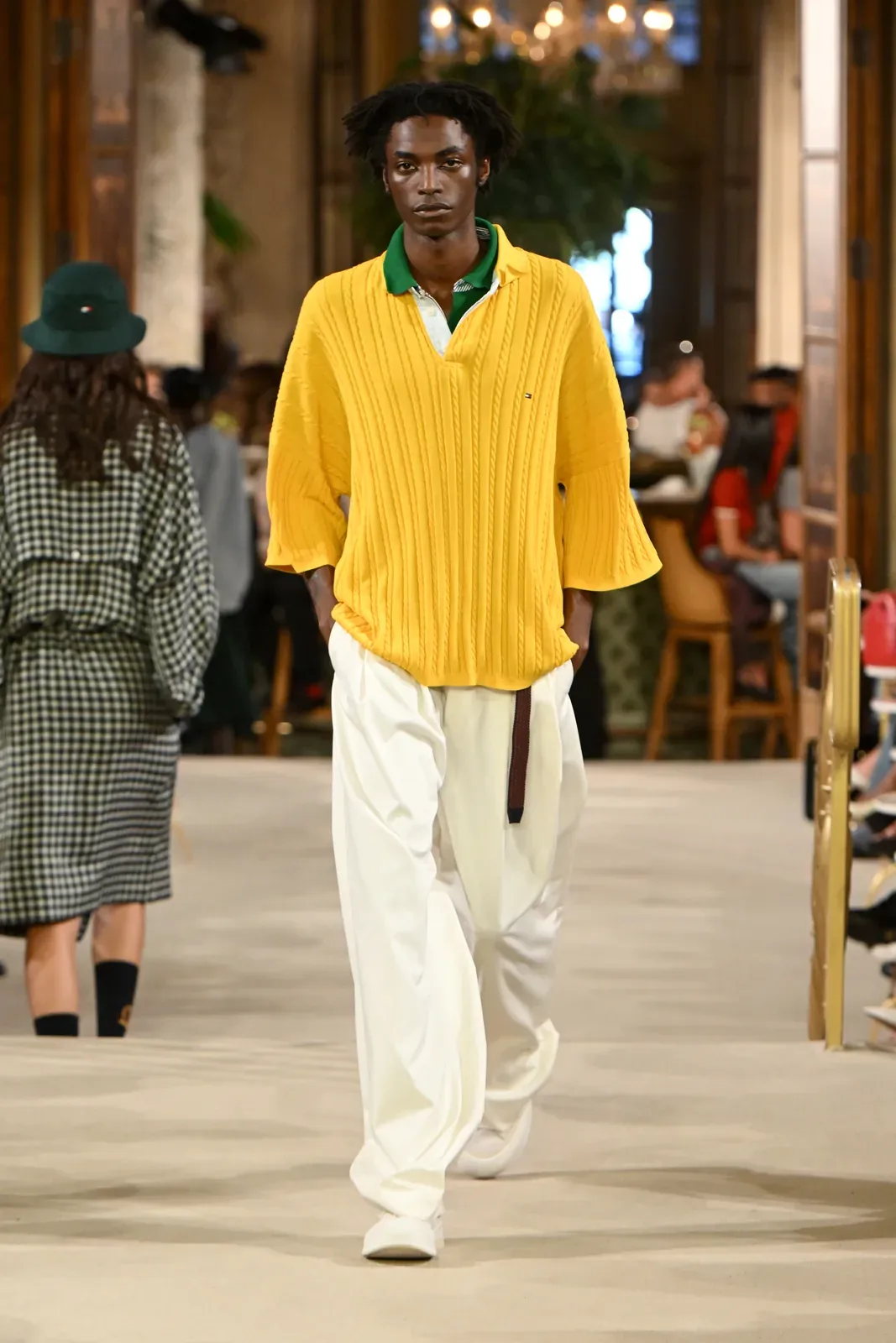 metal-tommy-hilfiger-spring-2027-50.webp