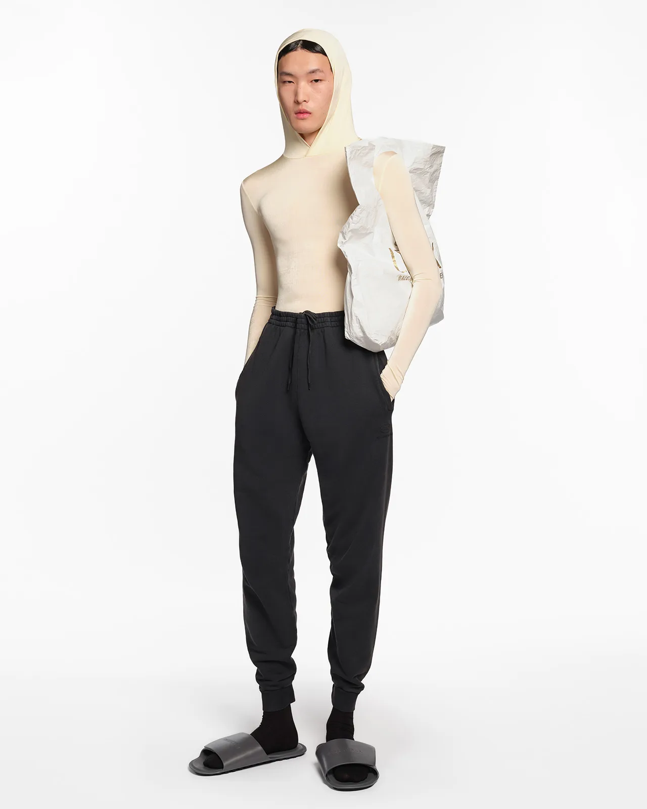 BALENCIAGA-SPRING-26-IMAGE-LOOK-18_JONAH