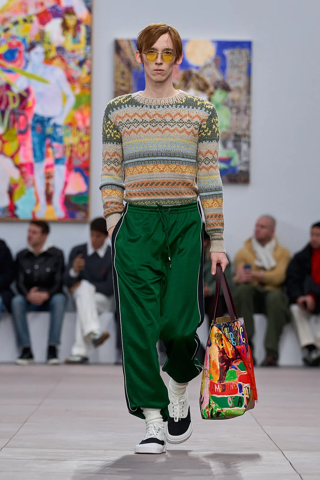 LOEWE_FW24_MW_SHOW_15