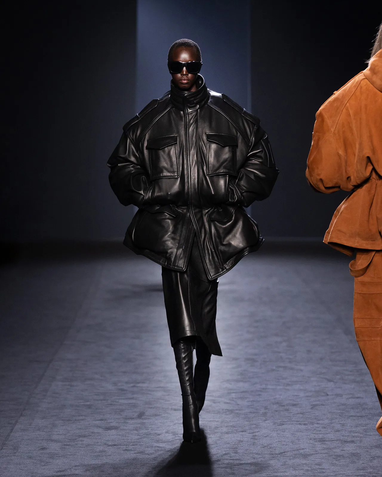 JuunJ_fw25_look4x5_02