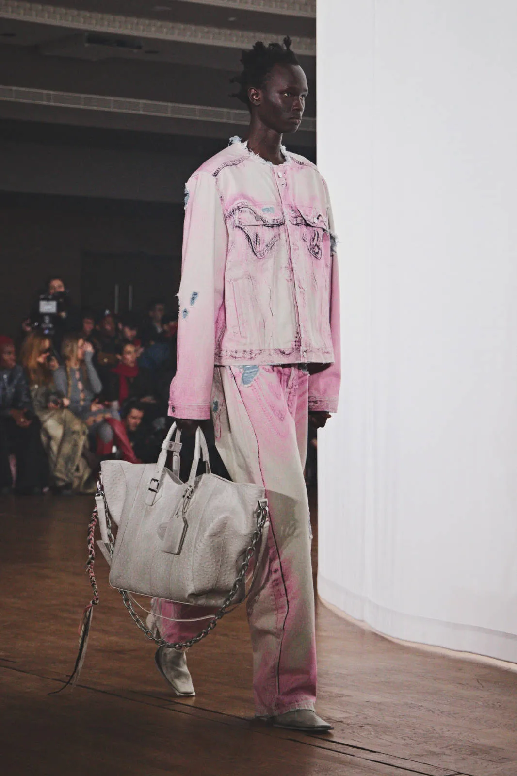 Camperlab_fw26_runway_press_look_09