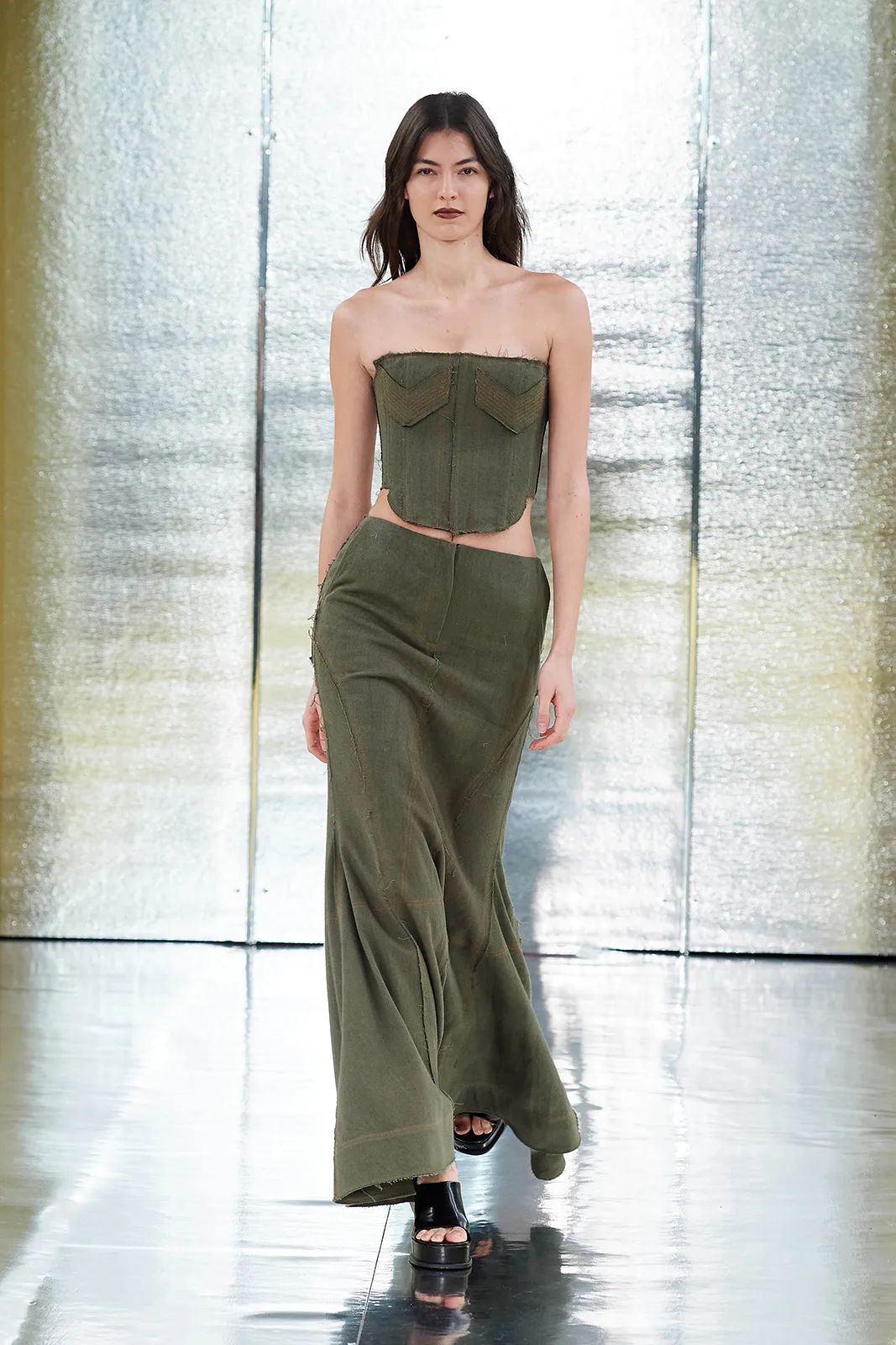 A W23 Copenhagen Fashion Week Tg Botanical Runway 2 3 James Cochrane 1