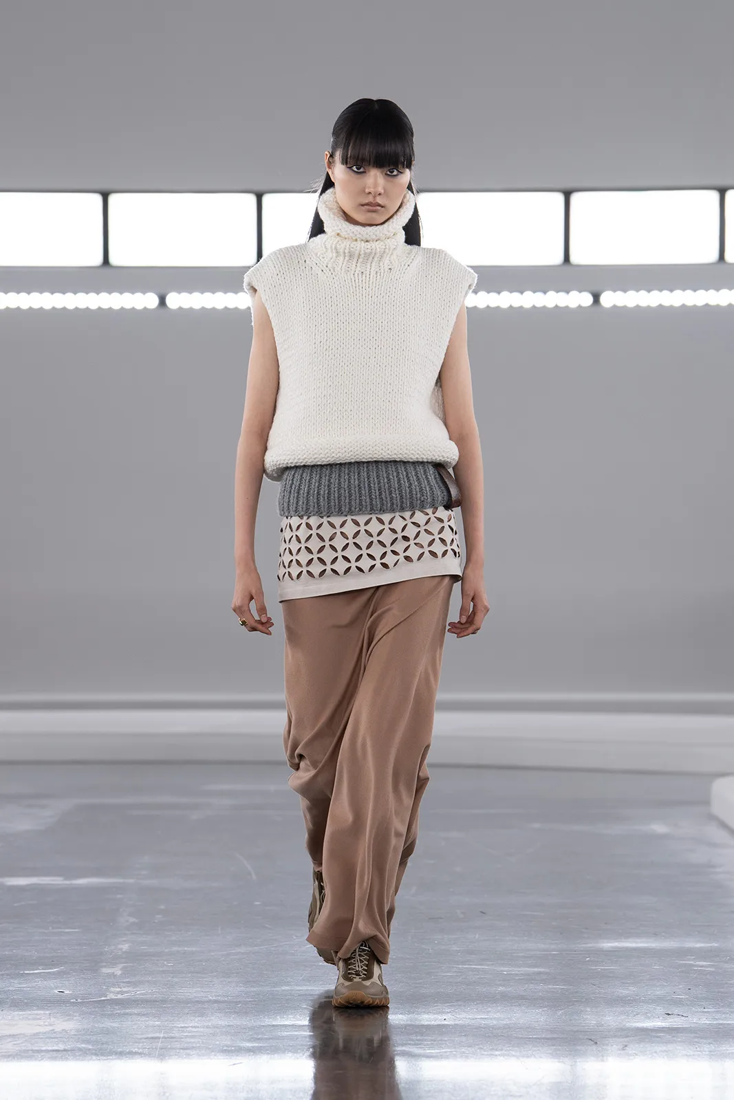 Louis_Vuitton_Women_s_Pre-Fall_2024_37