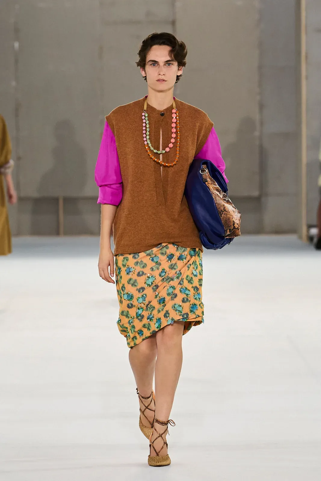metal-dries-van-noten-ss27-13
