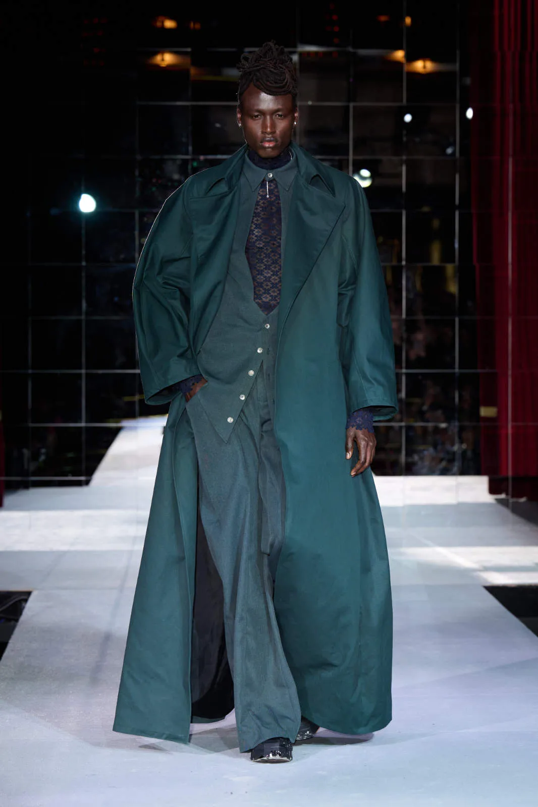 Haderlump_AW26_Look020_by_James Cochrane_for_BFW_PRESS