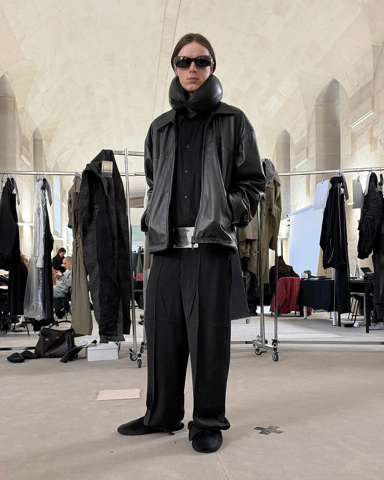 BALENCIAGA-FALL-25-LOOK-20_EWAN.jpg