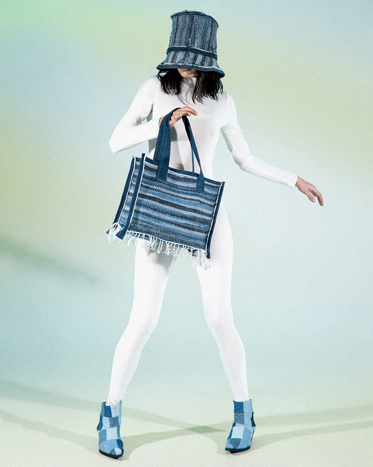 Ksenia Schnaider Metalmagazine 10