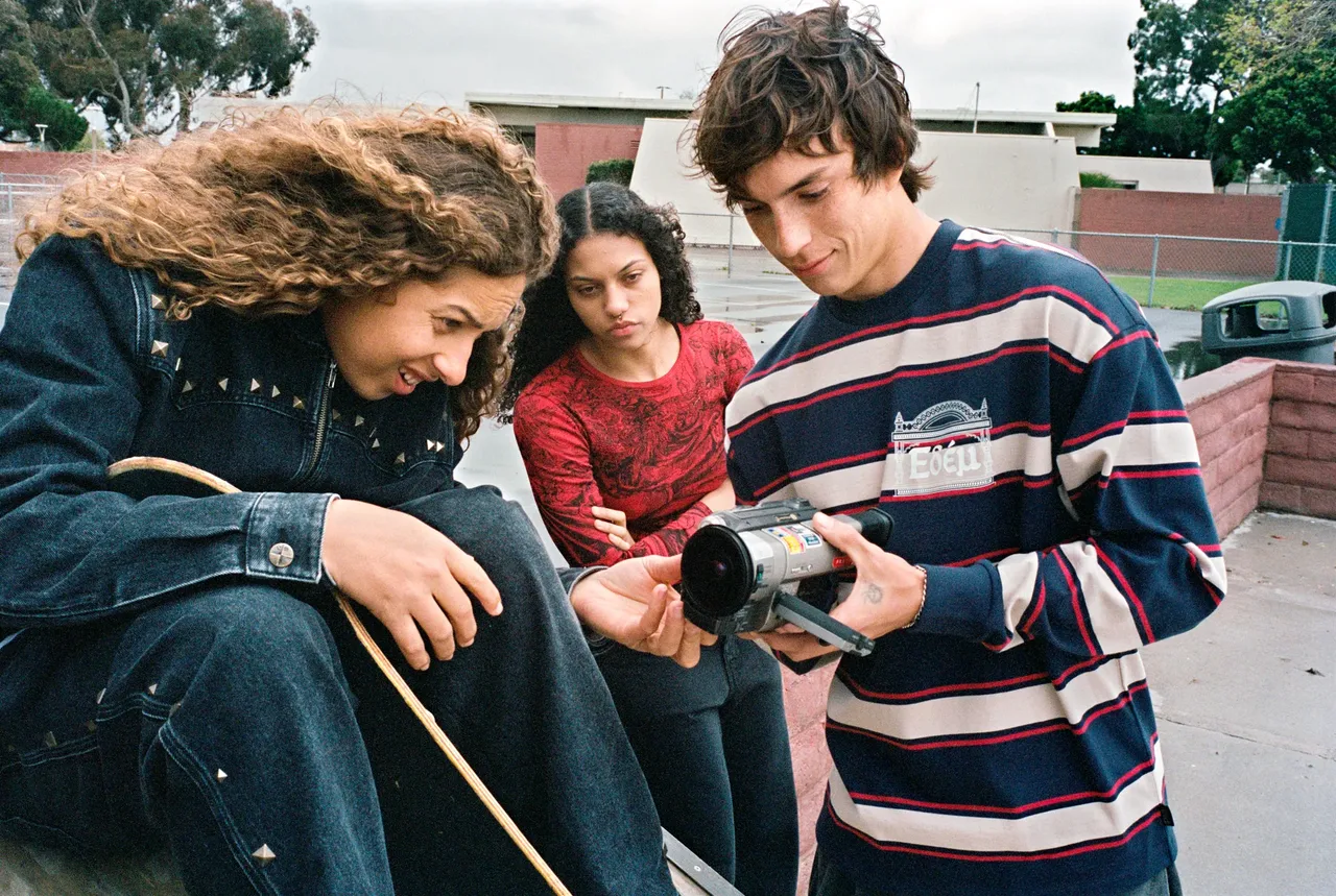 metal-ed-templeton-x-bershka-05