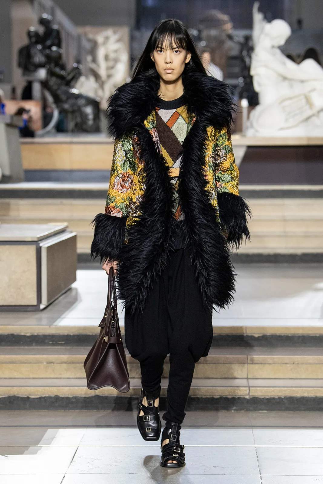 Louis Vuitton F W22 Look 25