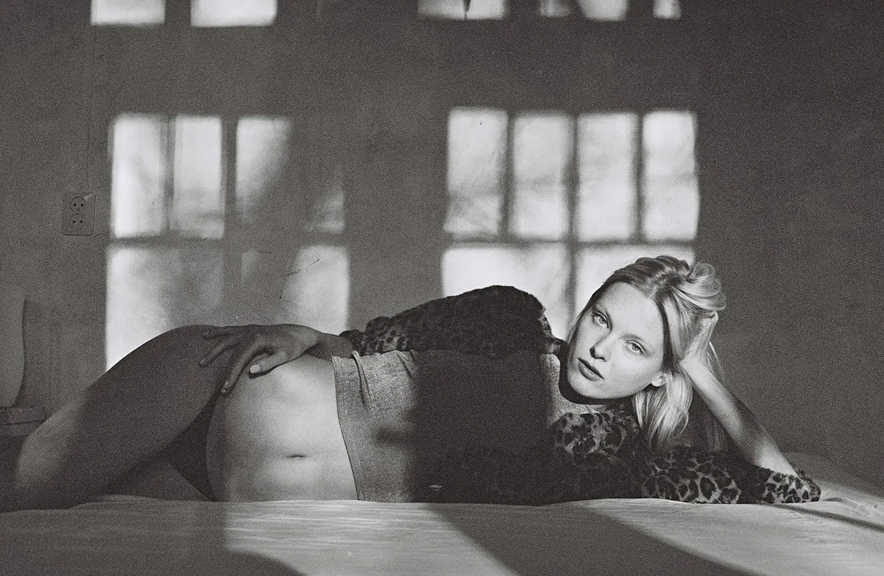 Sophievanderperre Metalmagazine 2