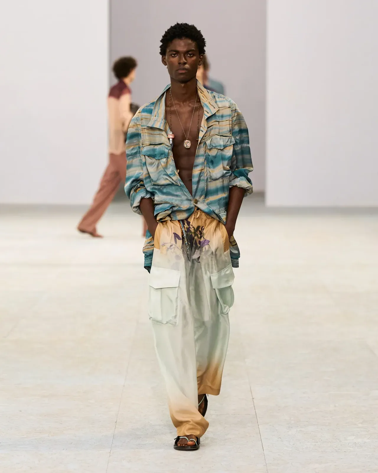 metal-dries-van-noten-s-s-2027-menswear-13