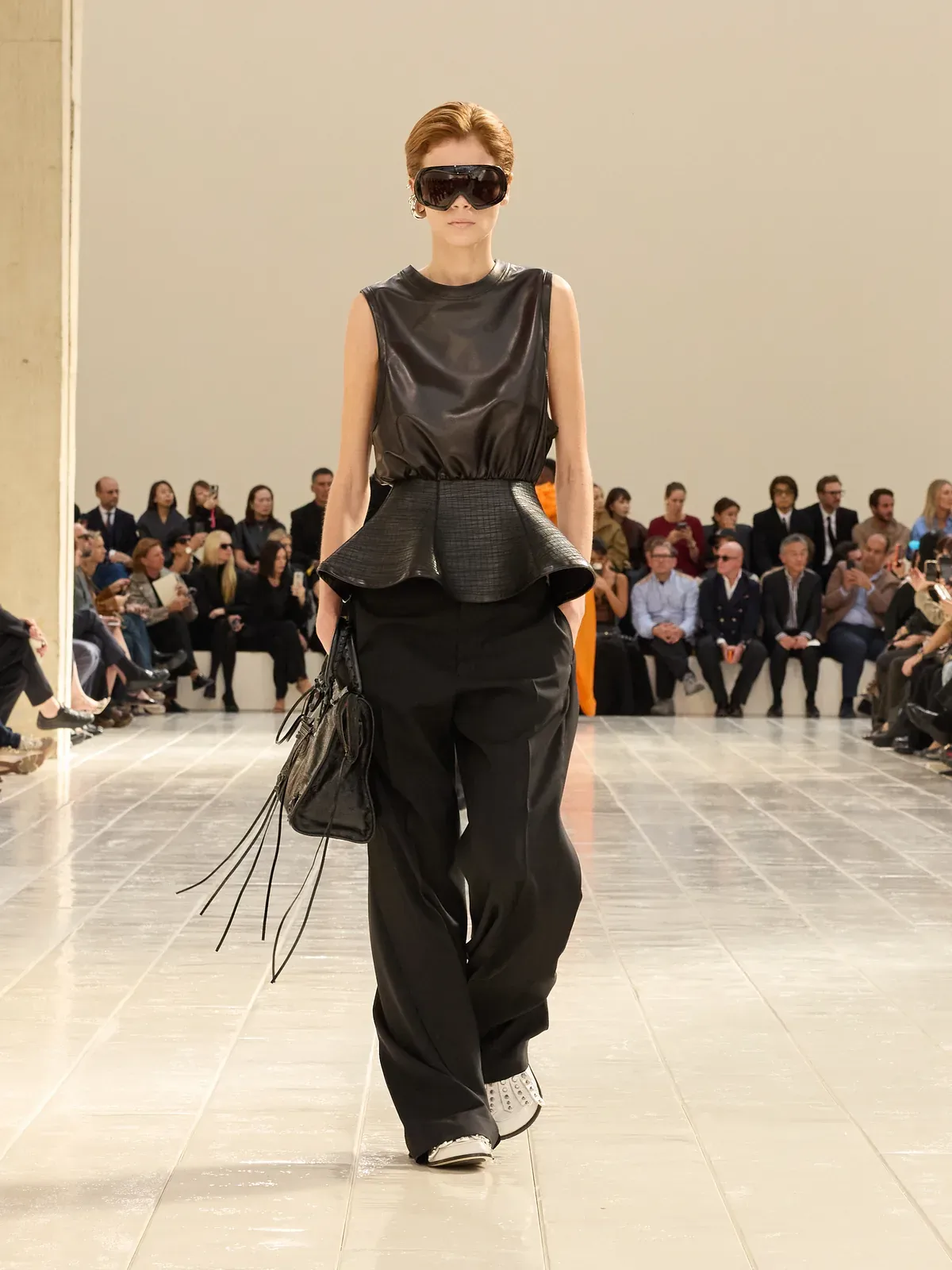 metal-balenciaga-ss27-36