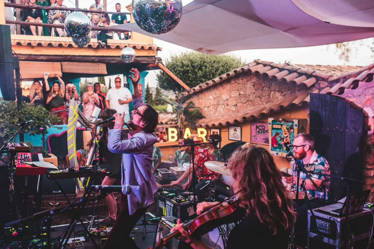 Pikes Ibiza 8618
