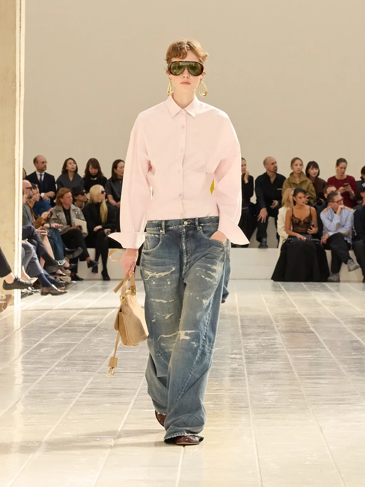 metal-balenciaga-ss27-34