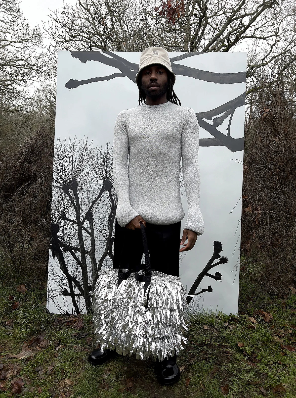 Loewe F W23 Preco Jt Campaign Dev Hynes Rgb Cropped 4x5 Lo E250123 0717