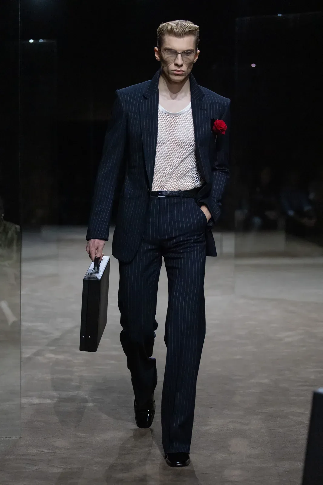 metal-tom-ford-ss27-04
