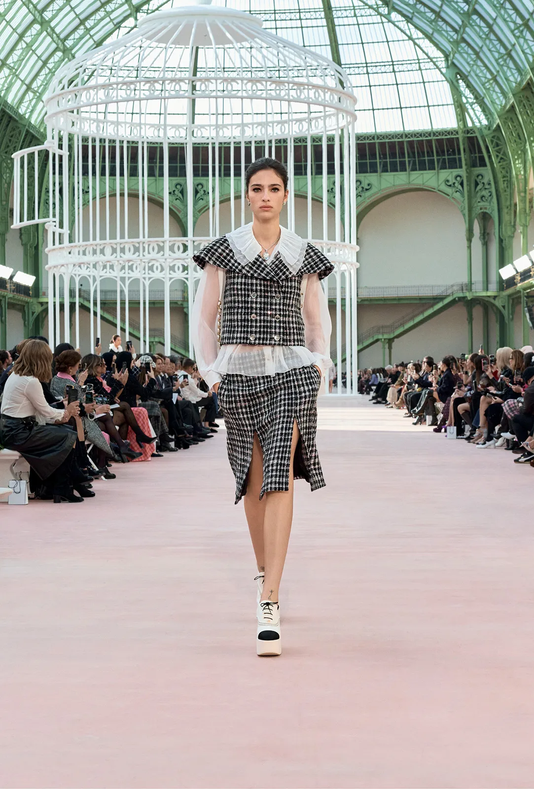 metal-chanel-ss-25-2
