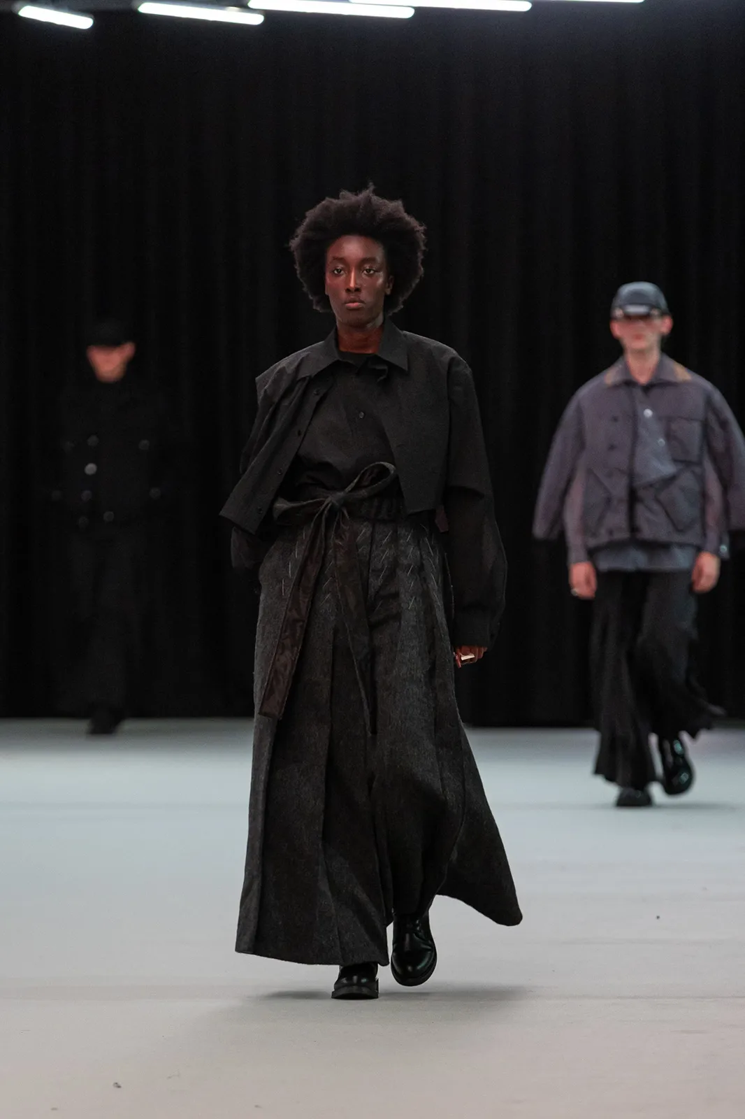 2025_MDMA_DEFILE-Catwalk_coll-EwenDanzeisen_2