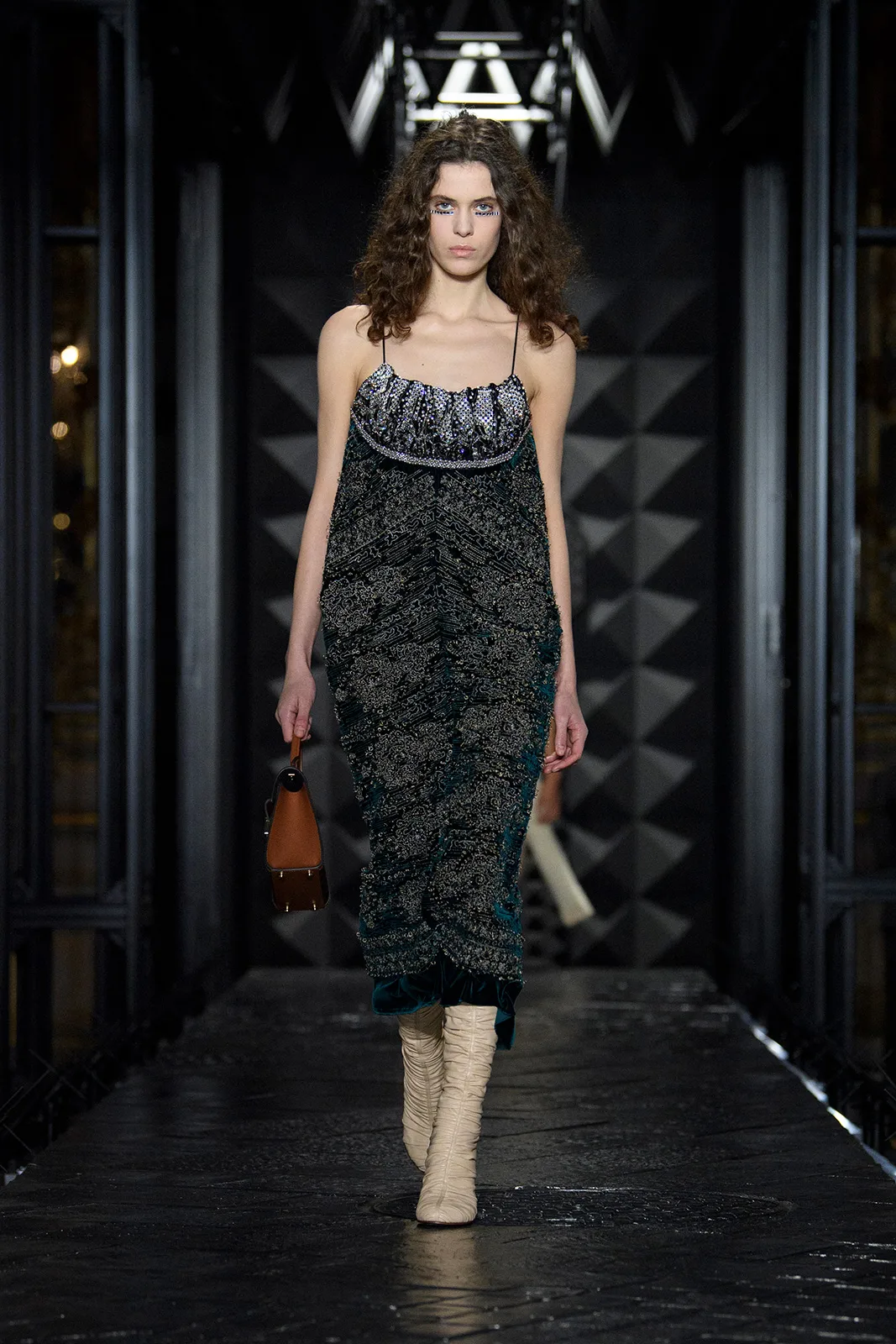 Louis Vuitton F W2324 Look 26