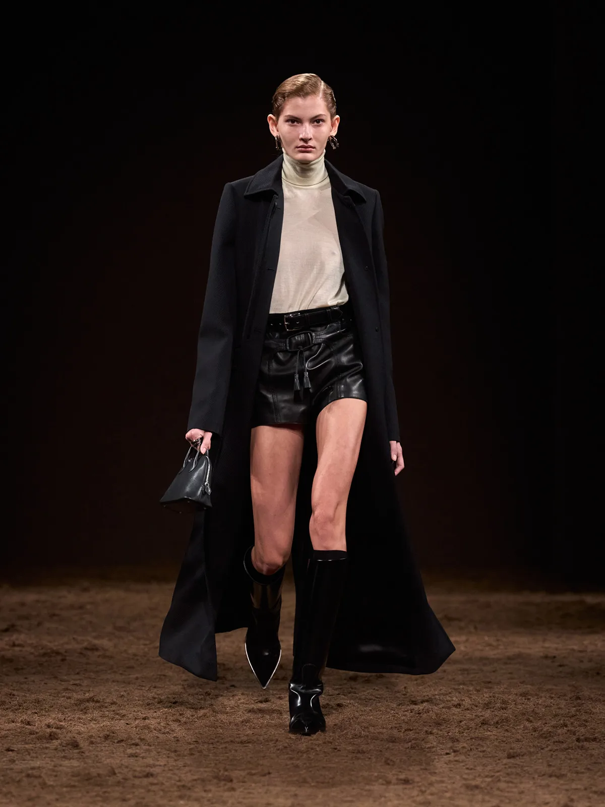 HERMES_WRTW_FW25_Runway_FilippoFior_21.jpg