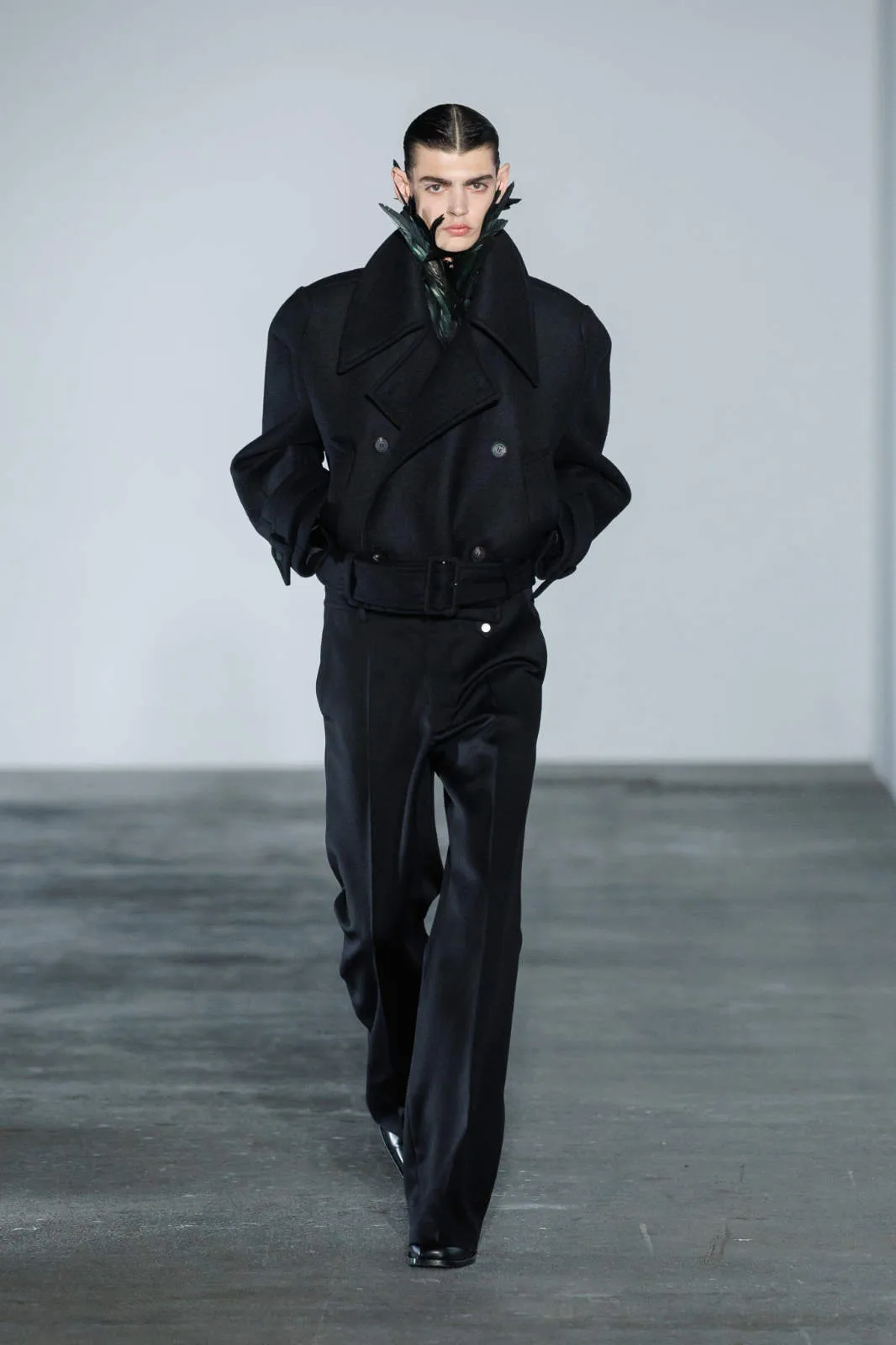Egonlab_fw26_runway_press_look04