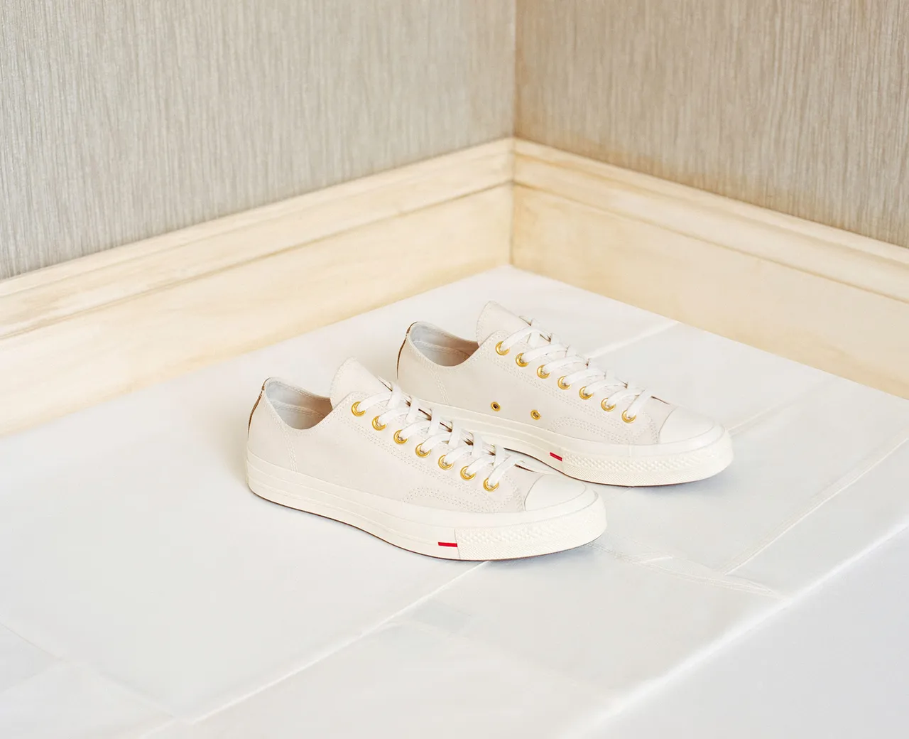 S U17 Conv Crht Product White Sk U158431 C Pair