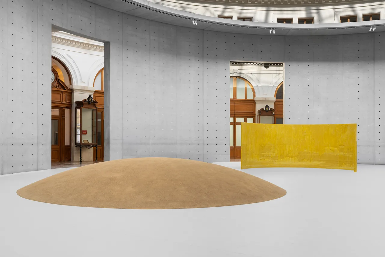 Minimal_exhibition_5
