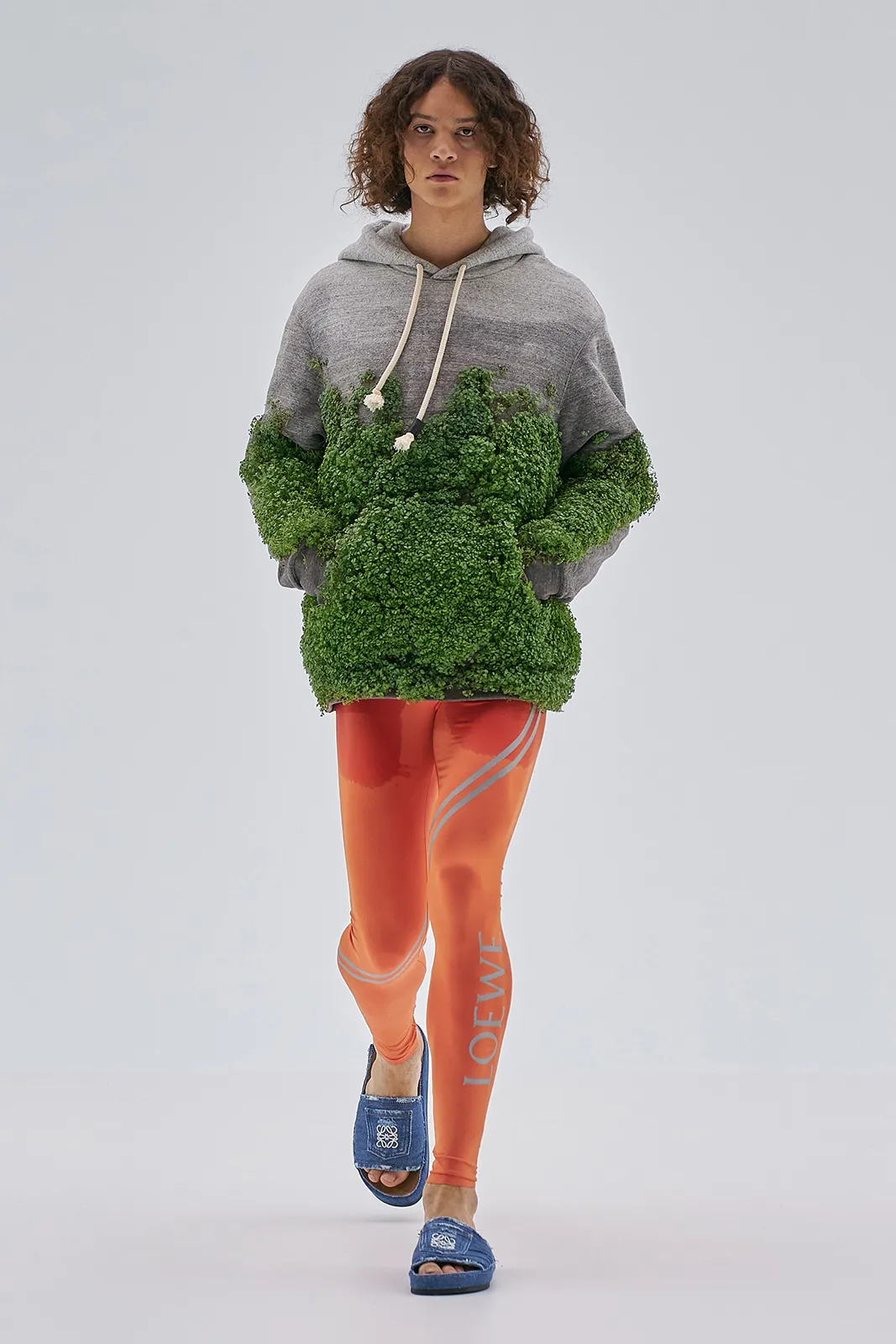 Loewe S S23 Mens Show Runway Look 48 Front Rgb Cropped 2x3 48